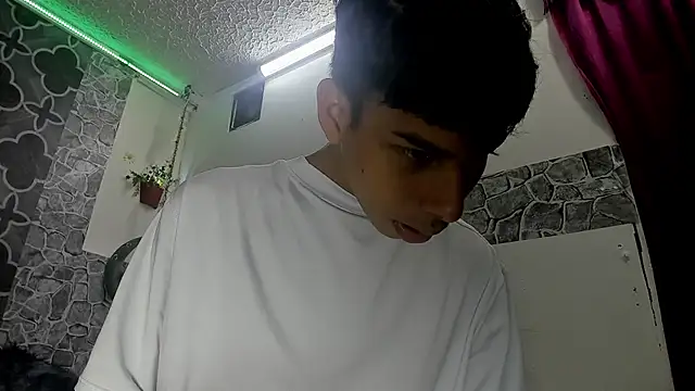 sexyboys cutex18 online show from 02-07-26, 08:50