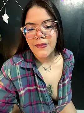 GabrielleMarsh1 online show from 11-18-25, 02:49