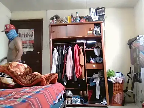 marco13y online show from 11-26-25, 08:20