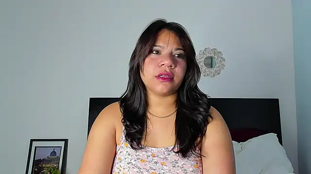 Stefany Bam online show from 10-25-25, 02:33