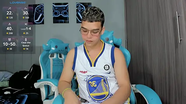 alex boyy online show from 10-06-25, 06:36