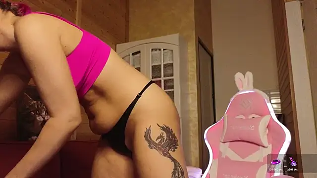 Snapshot of Lady_Shine chatting on 05-14-26, 04:37 Lady Shine online show from 05-14-26, 04:37