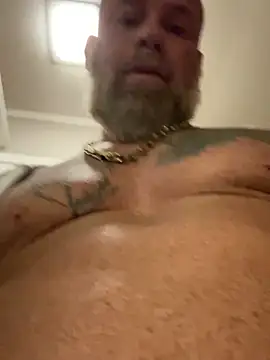 Snapshot of Muscledick40 chatting on 02-03-26, 05:38 Muscledick40 online show from 02-03-26, 05:38