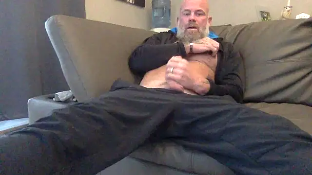 Snapshot of Muscledick40 chatting on 02-16-26, 04:16 Muscledick40 online show from 02-16-26, 04:16