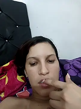 Mariana08andDiego online show from 12-14-25, 11:32