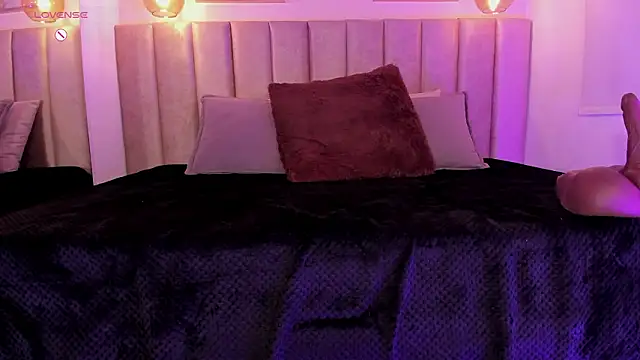 lena martinn online show from 02-22-26, 04:08