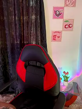 AlannaDollx online show from 10-17-25, 01:13