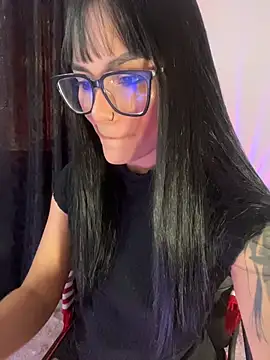 AlannaDollx online show from 11-05-25, 01:36