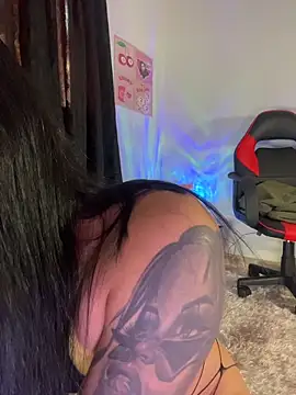 AlannaDollx online show from 10-30-25, 01:42