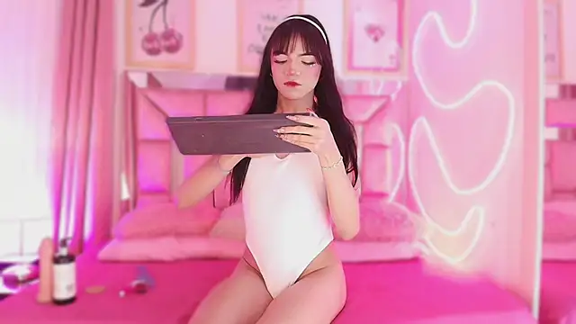 Nefera Noxx online show from 12-23-25, 03:50