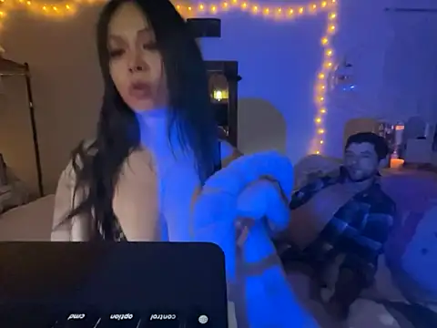 StreamMeDaddy online show from 10-05-25, 07:21