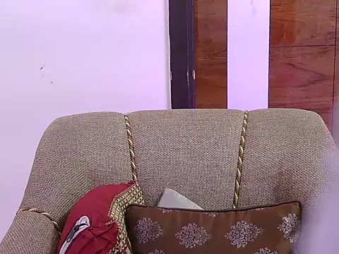 cute zaraa online show from 11-25-25, 04:46