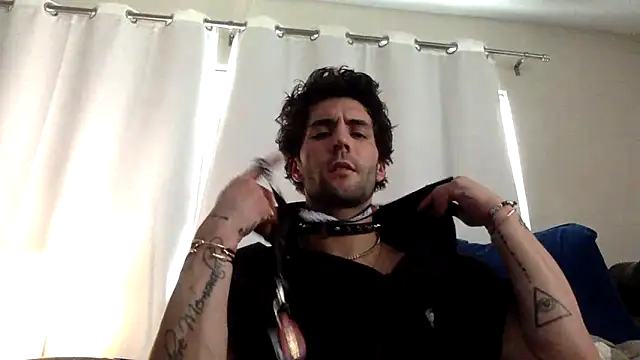 Snapshot of nvthvn555 chatting on 05-27-26, 06:48 nvthvn555 online show from 05-27-26, 06:48