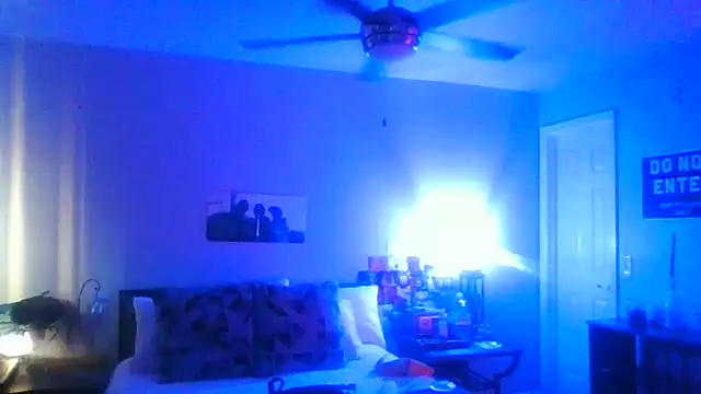 nvthvn555 online show from 10-18-25, 11:29