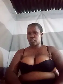 KNOXIEBAE online show from 10-23-25, 08:35