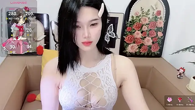 Snapshot of T-TeaR chatting on 05-27-26, 02:41 T-TeaR online show from 05-27-26, 02:41