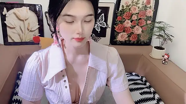Snapshot of T-TeaR chatting on 07-01-26, 02:23 T-TeaR online show from 07-01-26, 02:23