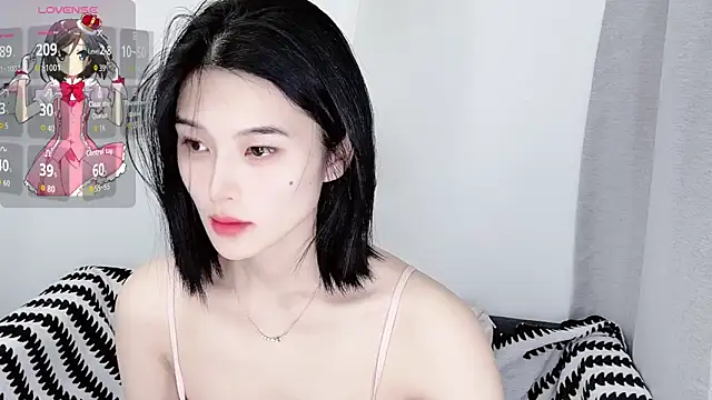 Snapshot of T-TeaR chatting on 02-15-26, 02:56 T-TeaR online show from 02-15-26, 02:56