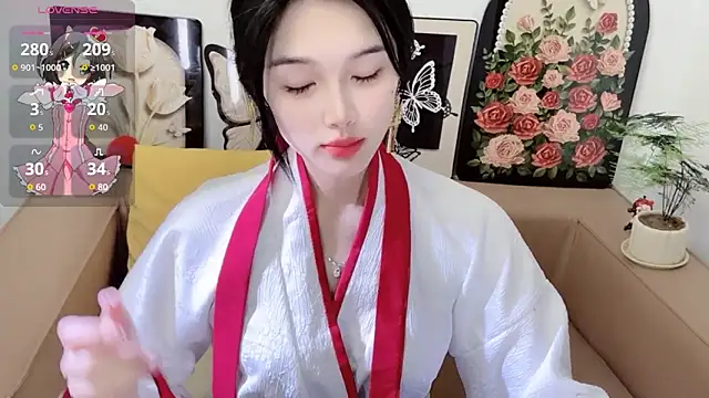 Snapshot of T-TeaR chatting on 05-21-26, 02:09 T-TeaR online show from 05-21-26, 02:09