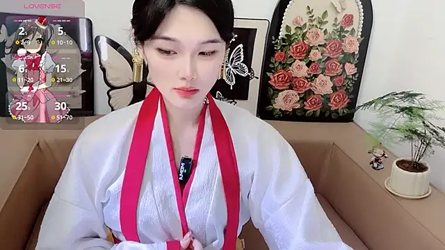 Snapshot of T-TeaR chatting on 05-24-26, 02:11 T-TeaR online show from 05-24-26, 02:11
