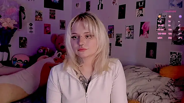 Snapshot of bixxxiz chatting on 03-02-26, 03:18 bixxxiz online show from 03-02-26, 03:18