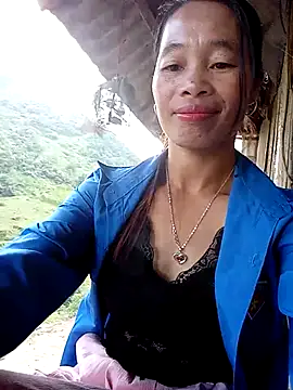 Snapshot of chieu_xinh chatting on 10-09-25, 03:18 chieu xinh online show from 10-09-25, 03:18