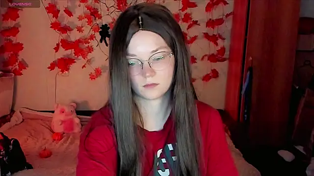 Snapshot of HoneyDazzle chatting on 10-10-25, 07:36 HoneyDazzle online show from 10-10-25, 07:36