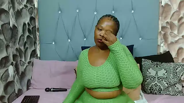 Bigboobsbooty online show from 03-12-26, 07:29