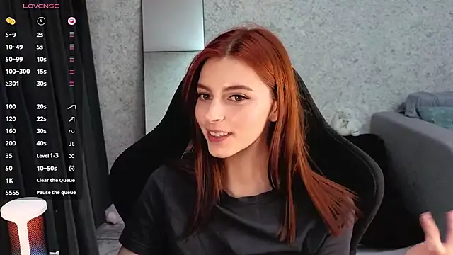 Snapshot of kitti_sweett chatting on 10-30-25, 07:22 kitti sweett online show from 10-30-25, 07:22