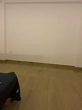 Monica  Bellucci   online show from 11-28-25, 01:44