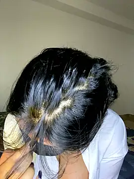 Monica  Bellucci   online show from 01-17-26, 04:10