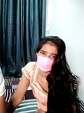 Snapshot of Aarzoo_Arman chatting on 10-05-25, 05:36 Aarzoo Arman online show from 10-05-25, 05:36