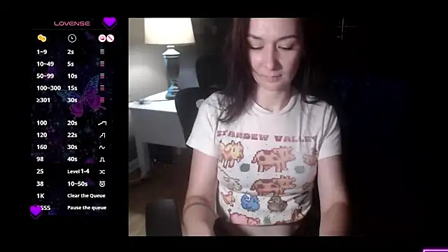 Snapshot of MysticMuse30 chatting on 10-06-25, 10:21 MysticMuse30 online show from 10-06-25, 10:21
