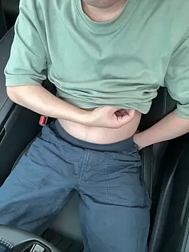 yichengm online show from 10-12-25, 05:31