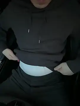 yichengm online show from 10-25-25, 10:25