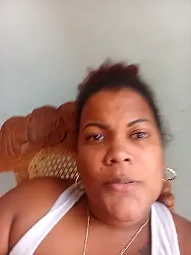 Snapshot of Cubanita34 chatting on 10-16-25, 03:31 Cubanita34 online show from 10-16-25, 03:31