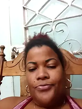 Snapshot of Cubanita34 chatting on 10-17-25, 05:55 Cubanita34 online show from 10-17-25, 05:55