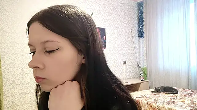 Snapshot of babylilcute chatting on 10-12-25, 11:11 babylilcute online show from 10-12-25, 11:11