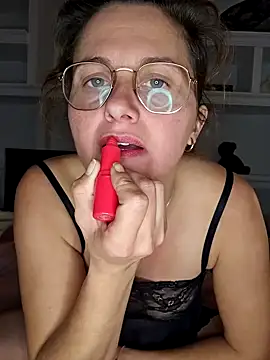 xcrazzycat online show from 02-14-26, 10:21