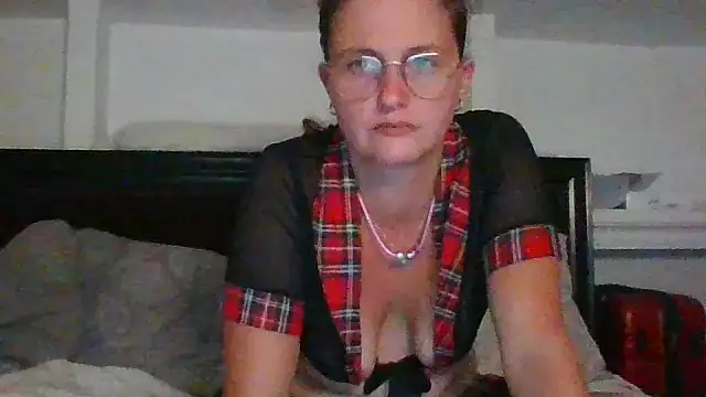 Snapshot of xcrazzycat chatting on 10-05-25, 09:27 xcrazzycat online show from 10-05-25, 09:27