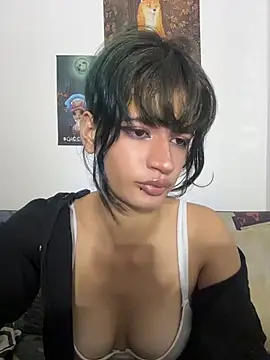 Snapshot of sukulaurens chatting on 06-02-26, 06:13 sukulaurens online show from 06-02-26, 06:13