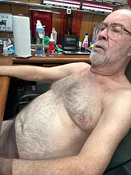 Jcaspen online show from 04-13-26, 01:26