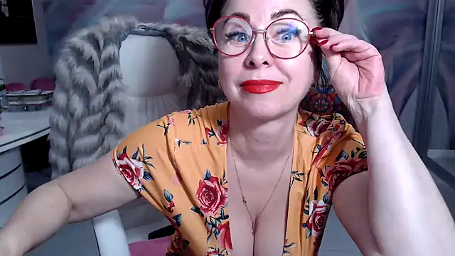 Arisa5000 online show from 10-30-25, 02:36