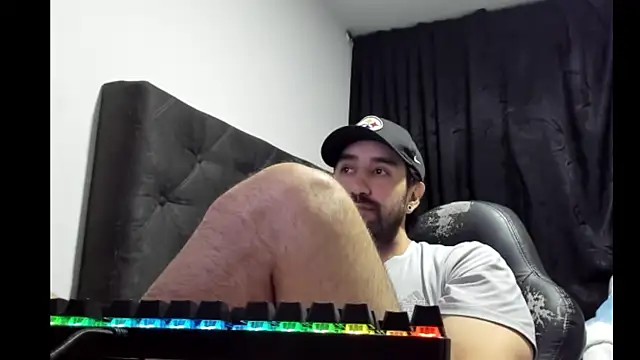 coolfriki online show from 12-21-25, 03:52