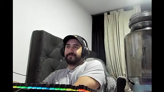 coolfriki online show from 03-21-26, 04:03