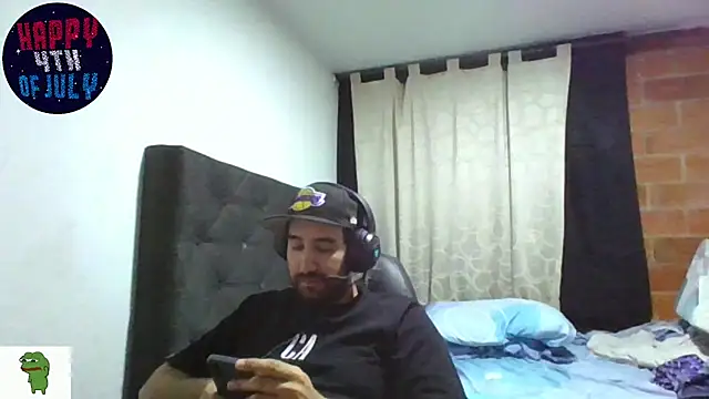 coolfriki online show from 07-05-26, 04:19