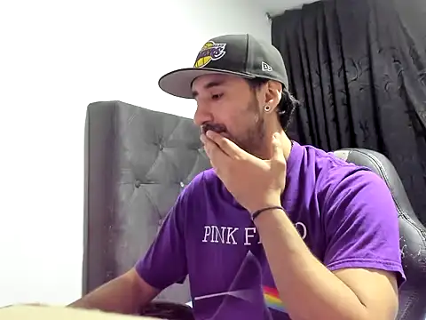 coolfriki online show from 10-26-25, 03:07