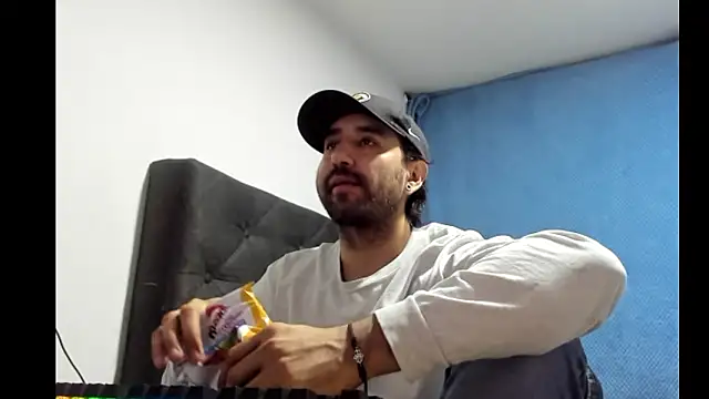 coolfriki online show from 02-03-26, 05:05