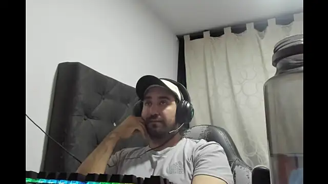 coolfriki online show from 04-09-26, 01:51