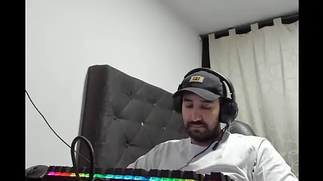 coolfriki online show from 04-14-26, 05:12